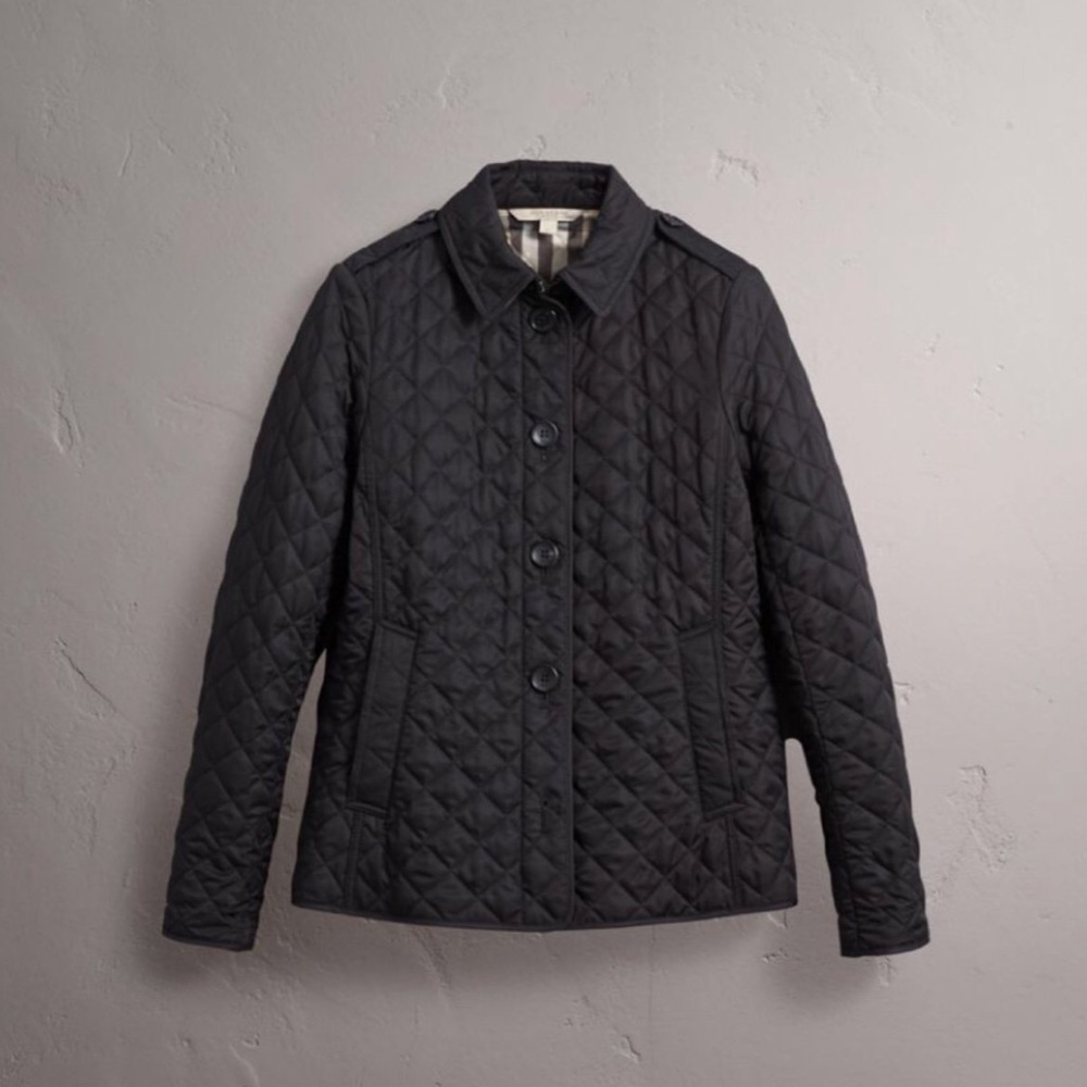 SOLD❗️Burberry Black Diamond Quilted Jacket